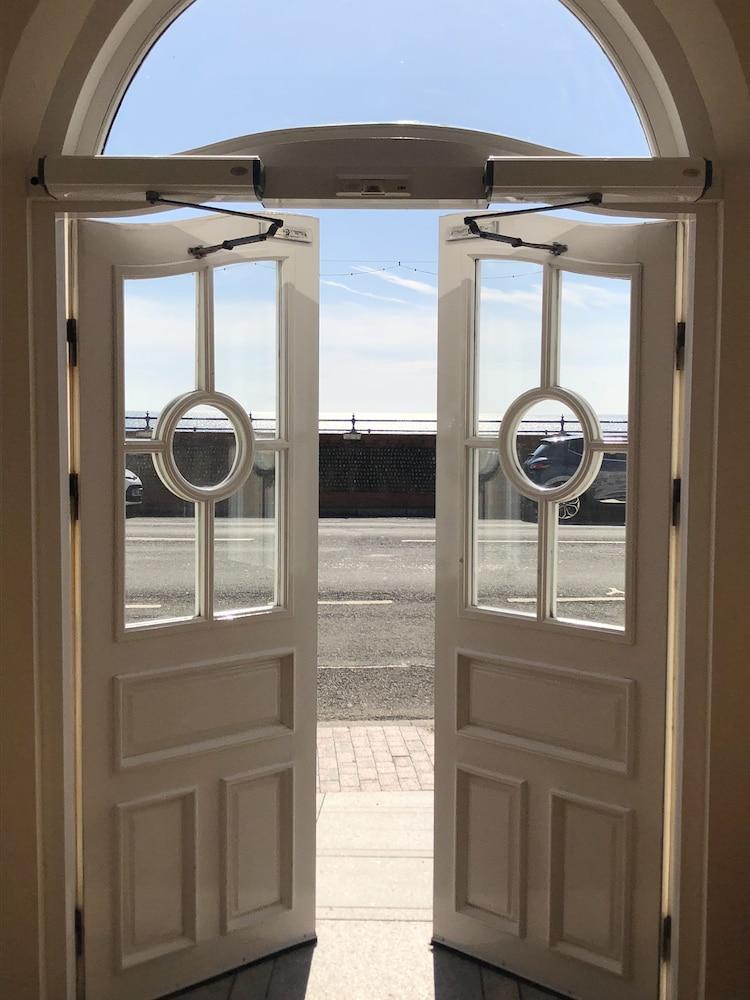 Eastbourne Riviera Hotel Екстер'єр фото
