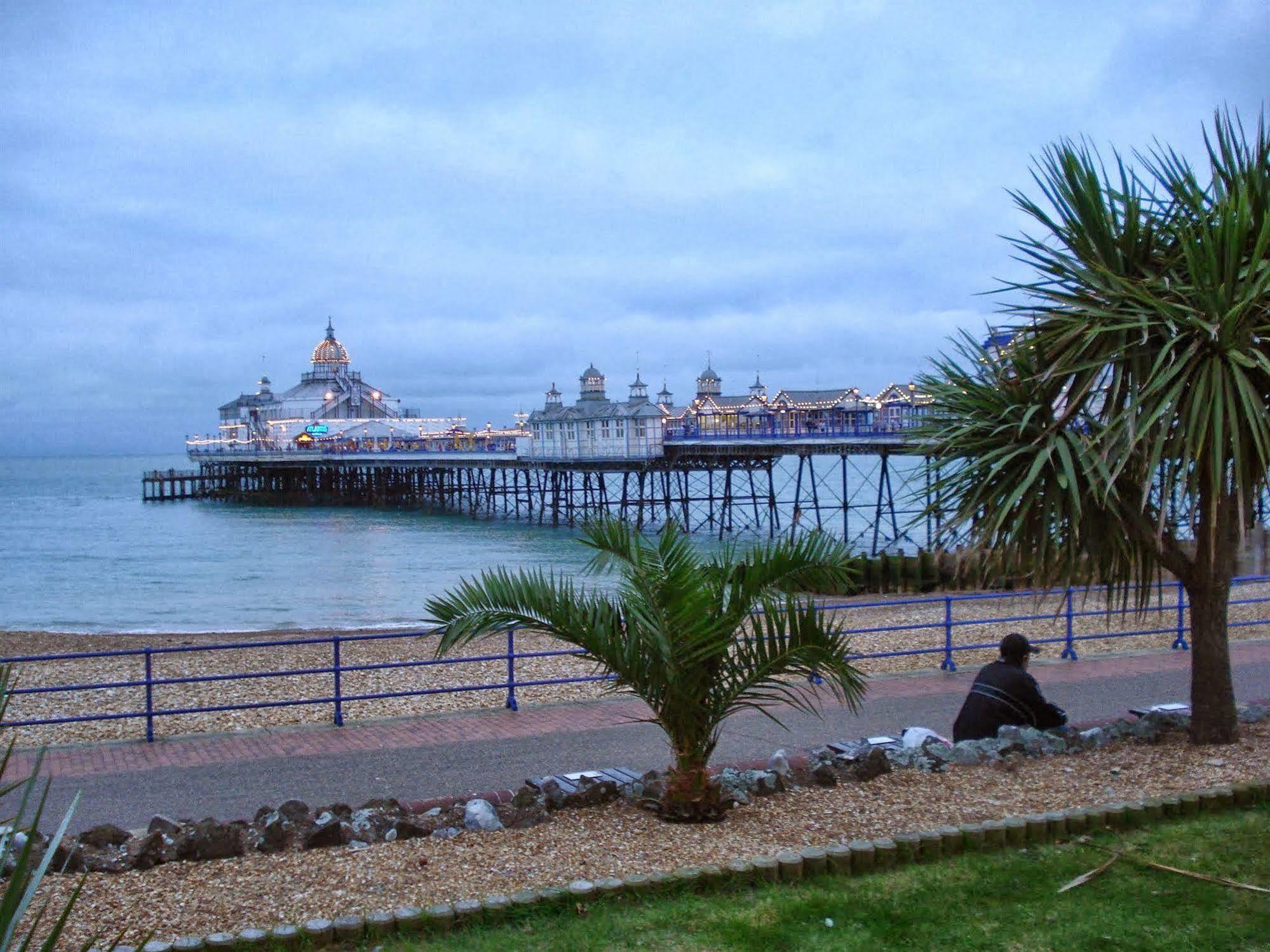 Eastbourne Riviera Hotel Екстер'єр фото